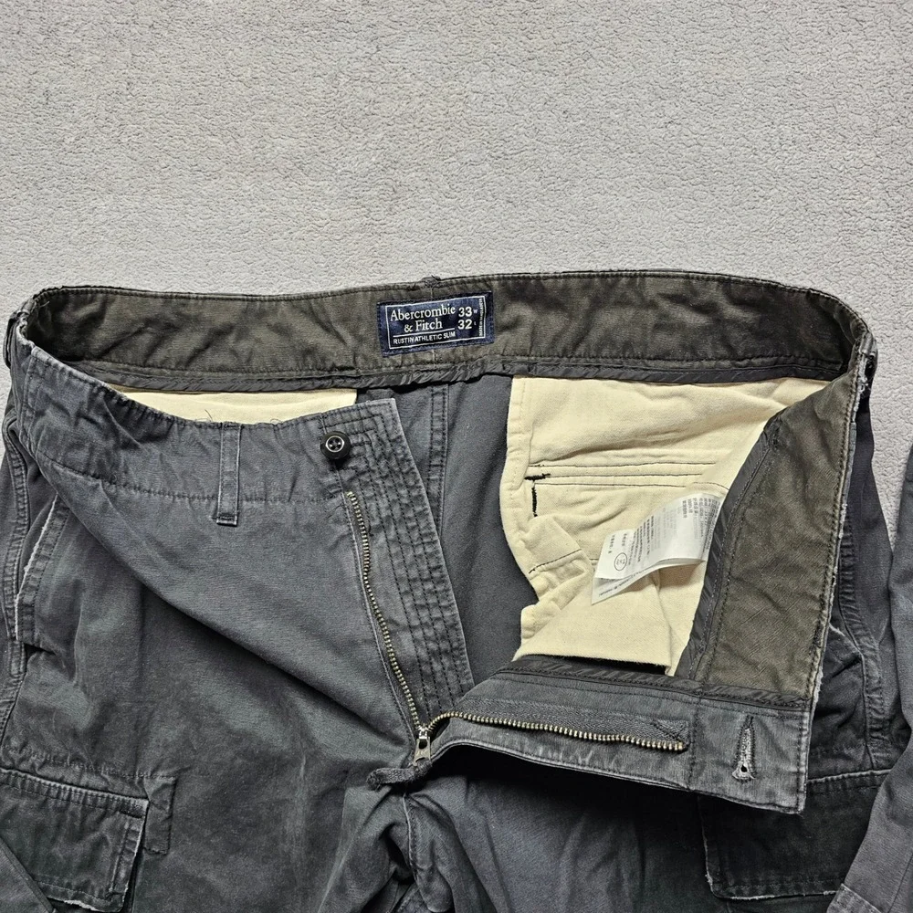 Abercrombie & Fitch Cargo Pants Mens Size 33x32 Gray Athletic Slim Fit Ankle Zip